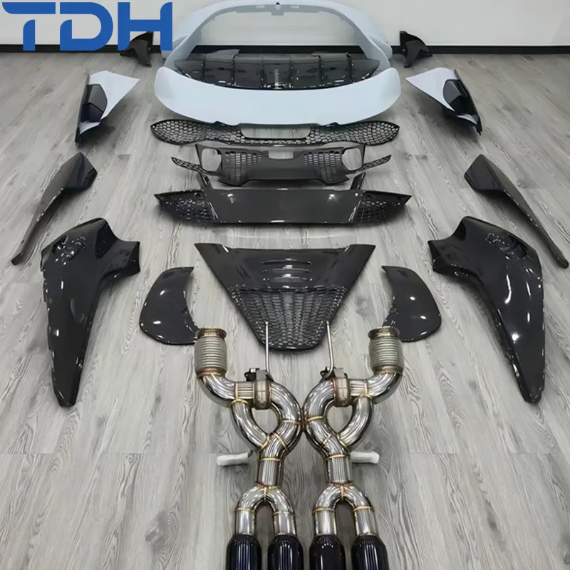 Detalhe Fibra de Carbono McLaren 720s