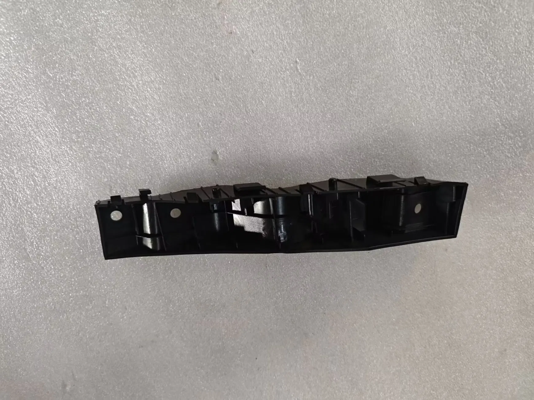 Suporte Frontal Original para Acessórios de Carro Maxus Atacado C00217133
