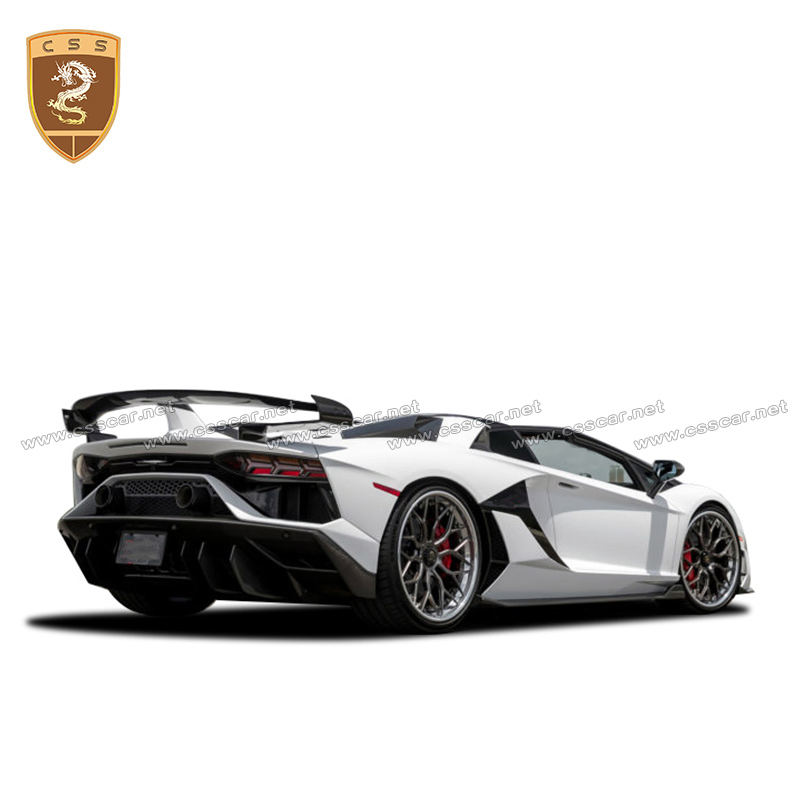 Para-choque Estilo Svj em Fibra de Carbono com Pontas de Escape Kit de Carro Completo para Lamborghini Aventador Cabriolet Lp700 Fornecimento