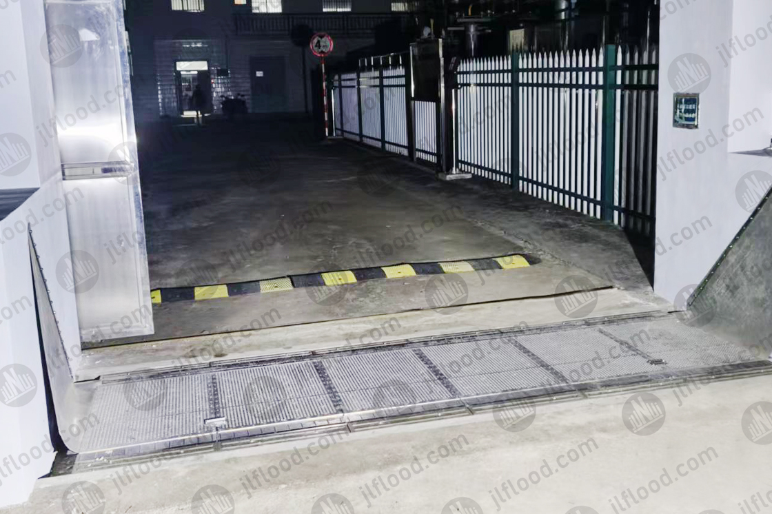 China Automatic Flood Barrier at Substation Gate Factory, Pricelist
