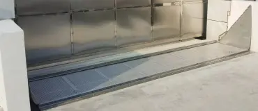 Flood gate water testing in Junli factory test pool