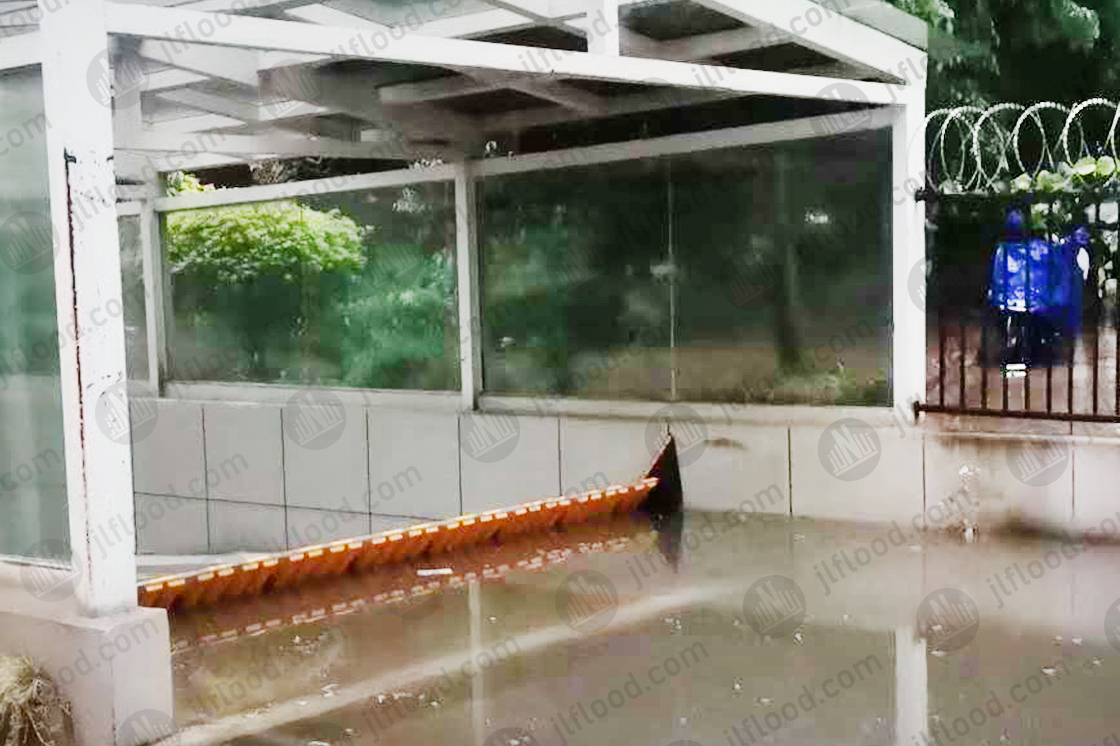 China Automatic Flood Barrier without electric power Pricelist, Quotes