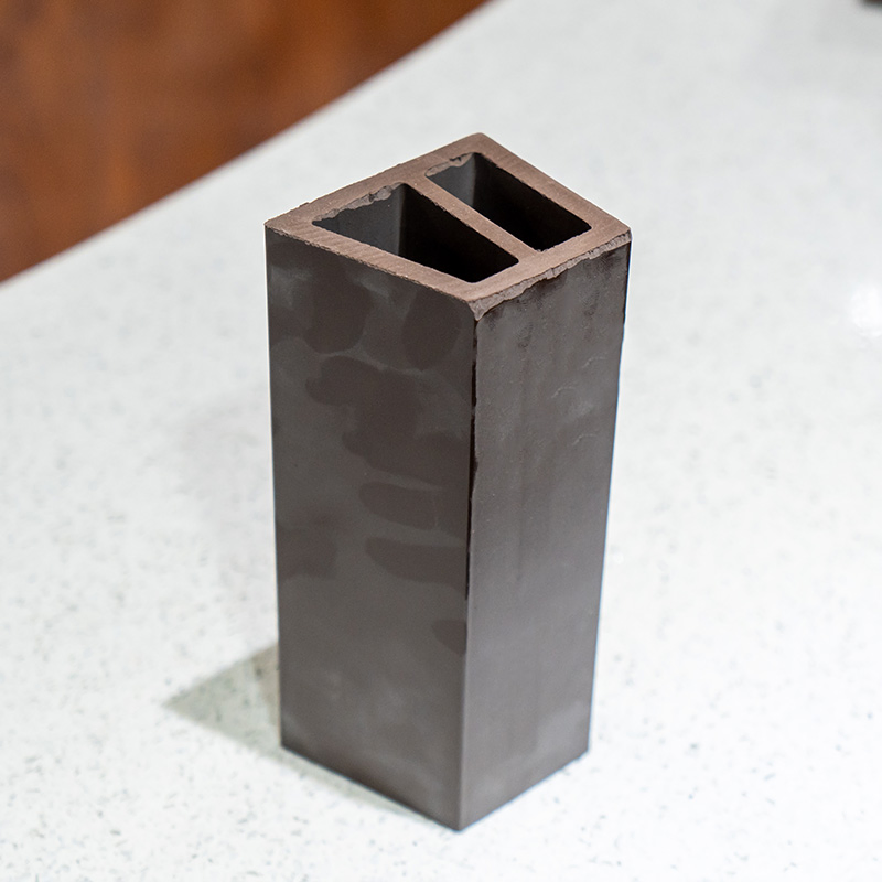 Plastic Wood Composite Outdoor Co-Extruded Plastic Solid WPC Fence for Garden Patio Waterproof Anticorrosive Railing