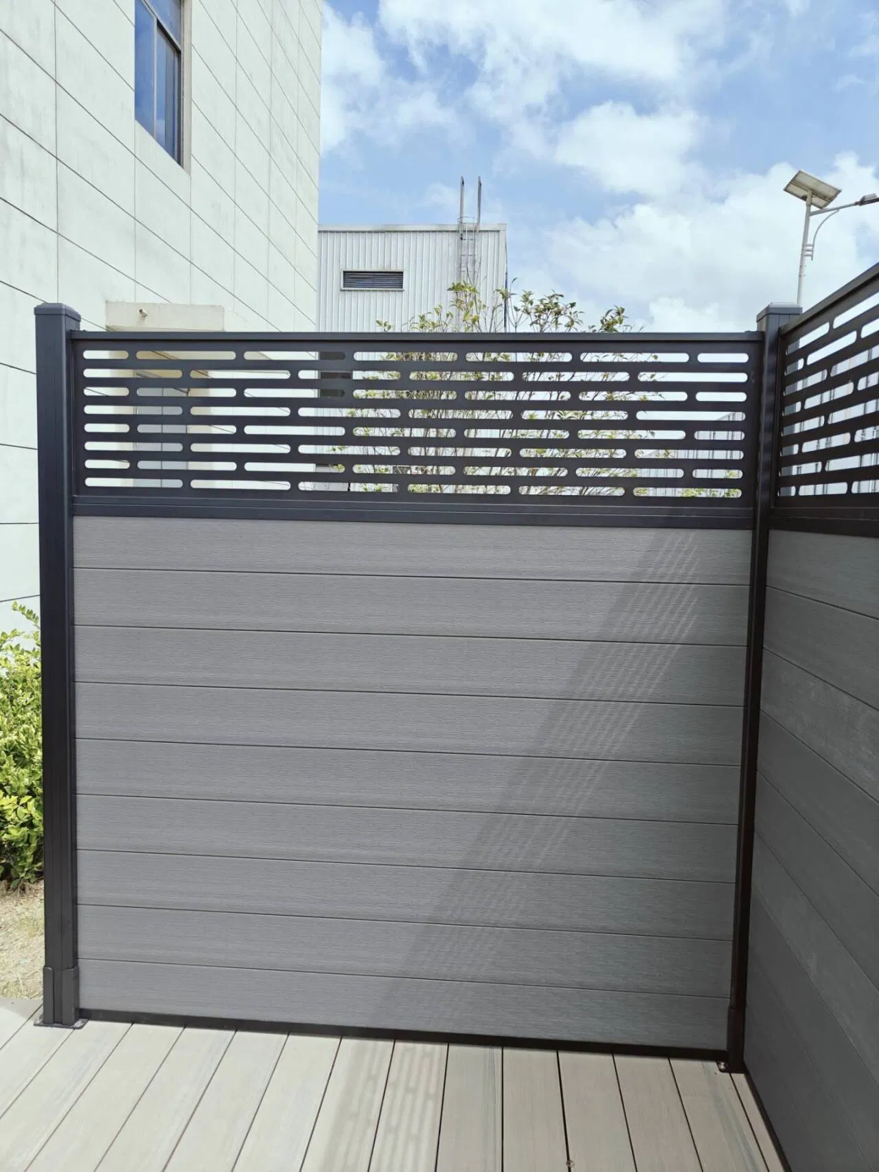Outdoor New Carved WPC Fence Panel Aluminum Post Windproof Design