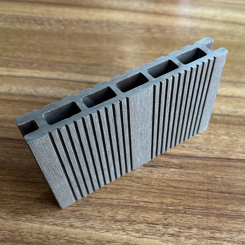 Durable WPC Hollow Decking Waterproof Anti-Slip for Outdoor Swimming Pool and Garden