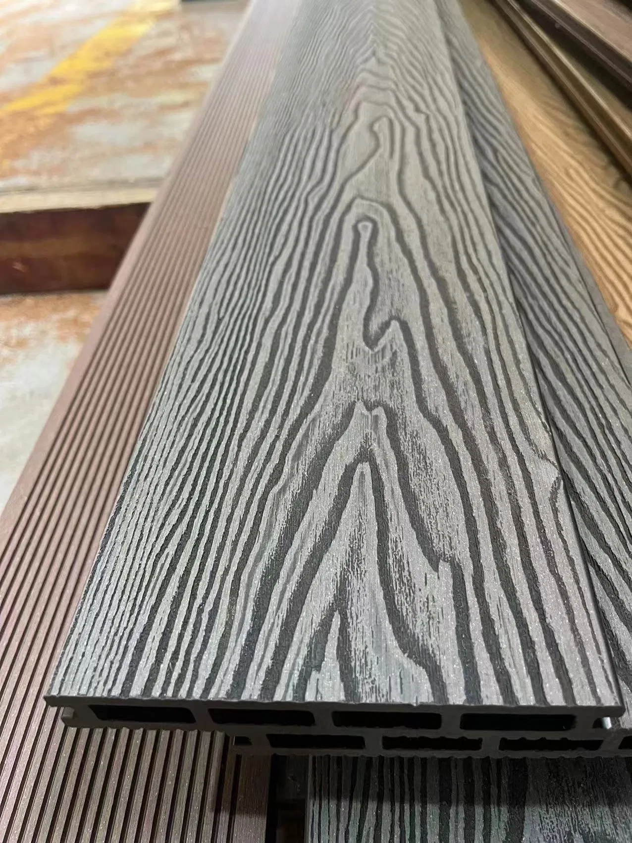 WPC Outdoor Decking 3D Wood Grain Stain Resistant Flooring Waterproof Fire Retardant