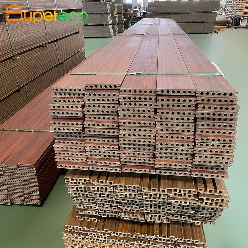 UV-Stable Exterior Solid Waterproof Wooden High Strength WPC Wood Plastic Composite Decking of Double Colors