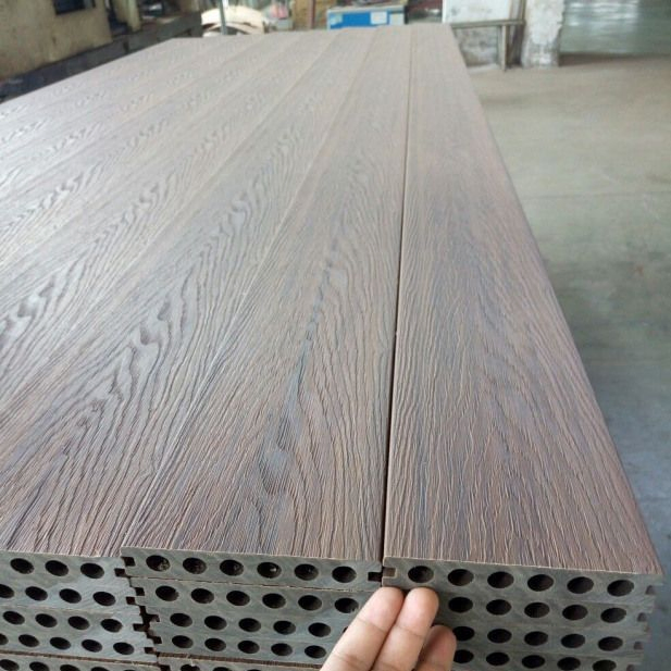 Cheap Price Waterproof Outdoor Hollow WPC Deck Flooring 145*25 mm with CE Certificate