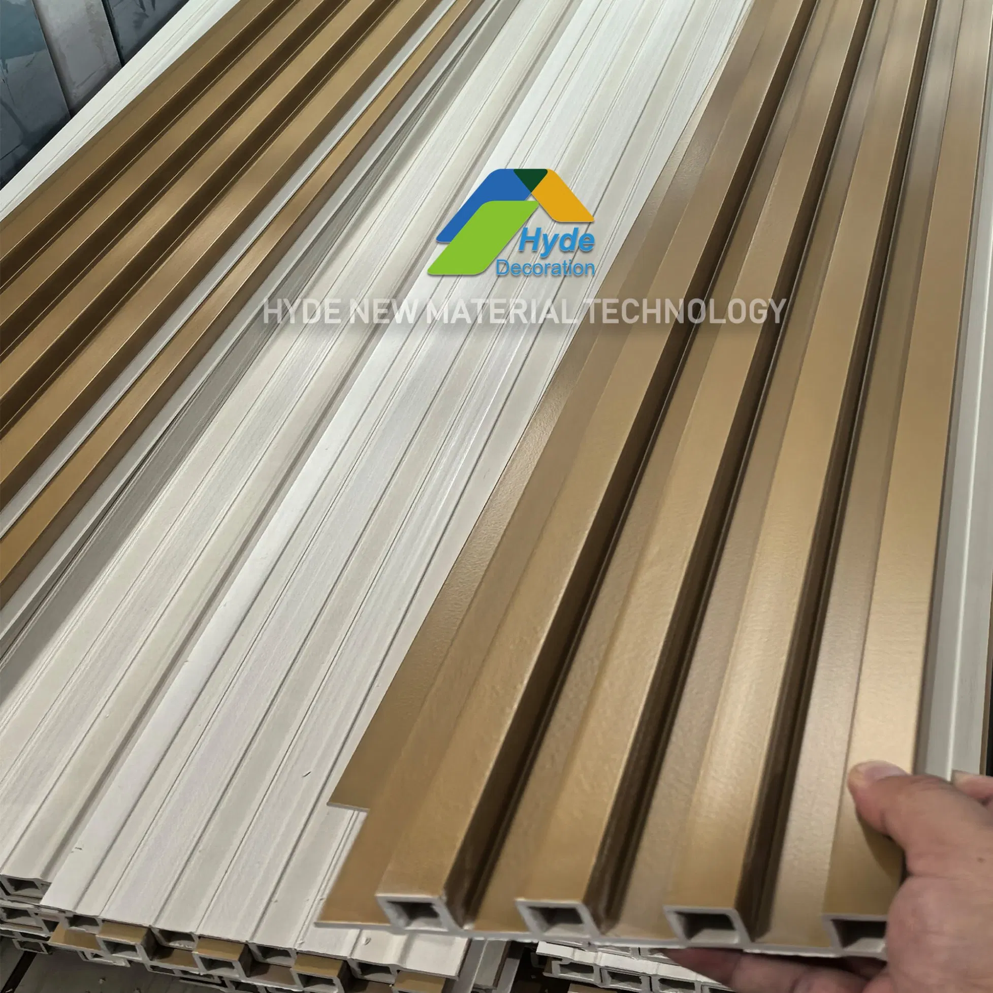 Wholesale 800~1050g /Meter Home Decor Great Wallboard Panel Lambrin WPC Wood Plastic Composite Wall Cladding for Living Room TV Feature Wall