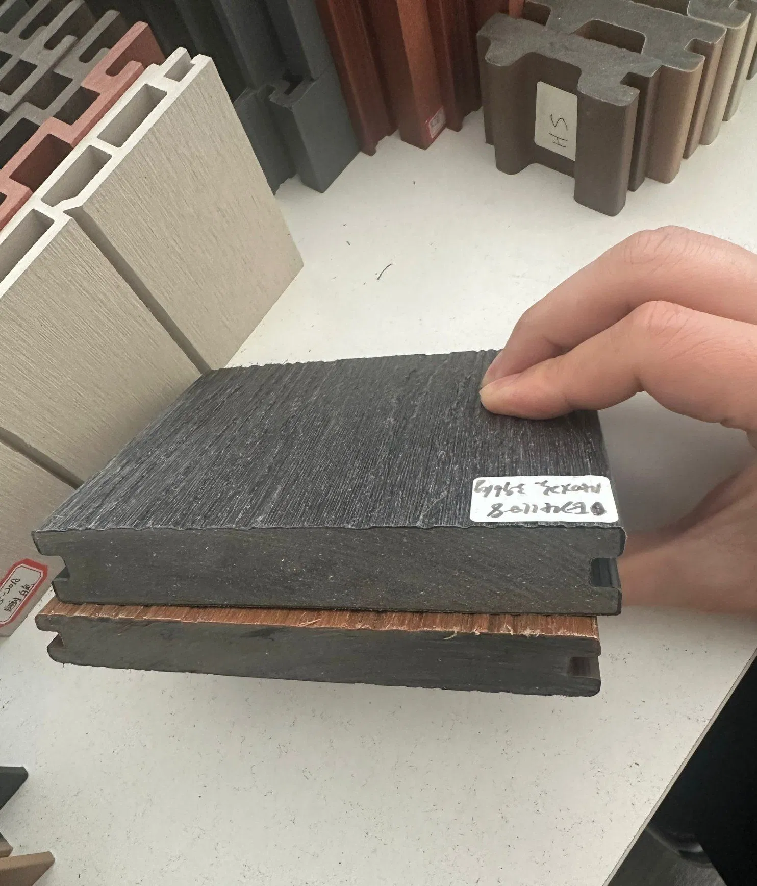 Zhejiang Manufactuer 3D Embossed WPC Solid Wood Plastic Composite Decking