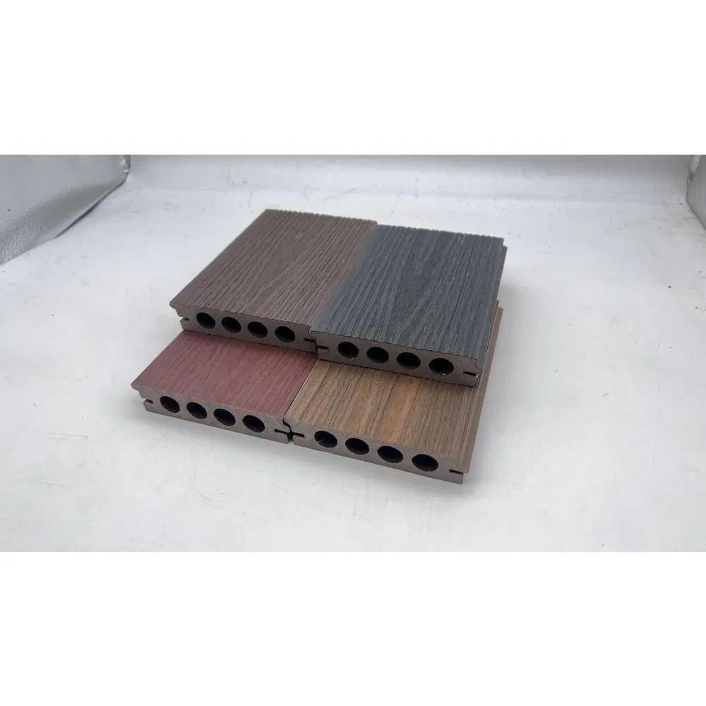 Residential WPC Decking Outdoor Flooring Wood Look Design Moisture Resistant Home Use