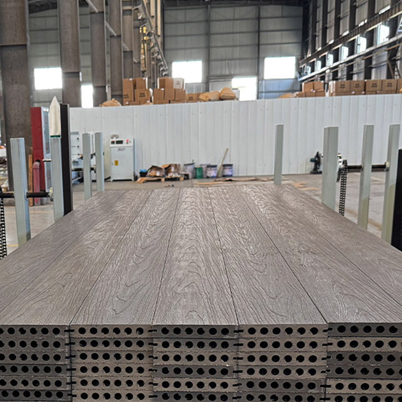 Hot Sale Low Price WPC Composite Outdoor Decking/Terrace Flooring Premium Co-Extruded WPC Decking - Weatherproof &amp; Mold-Resistant