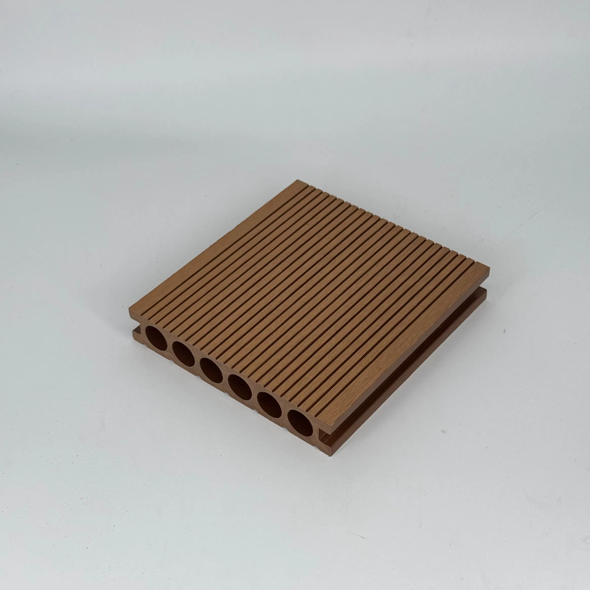 Everok Hot Sale Classic Wood Plastic Composite Hollow Decking Waterproof Anti-Slip Outdoor WPC Decking for Swimming Pool