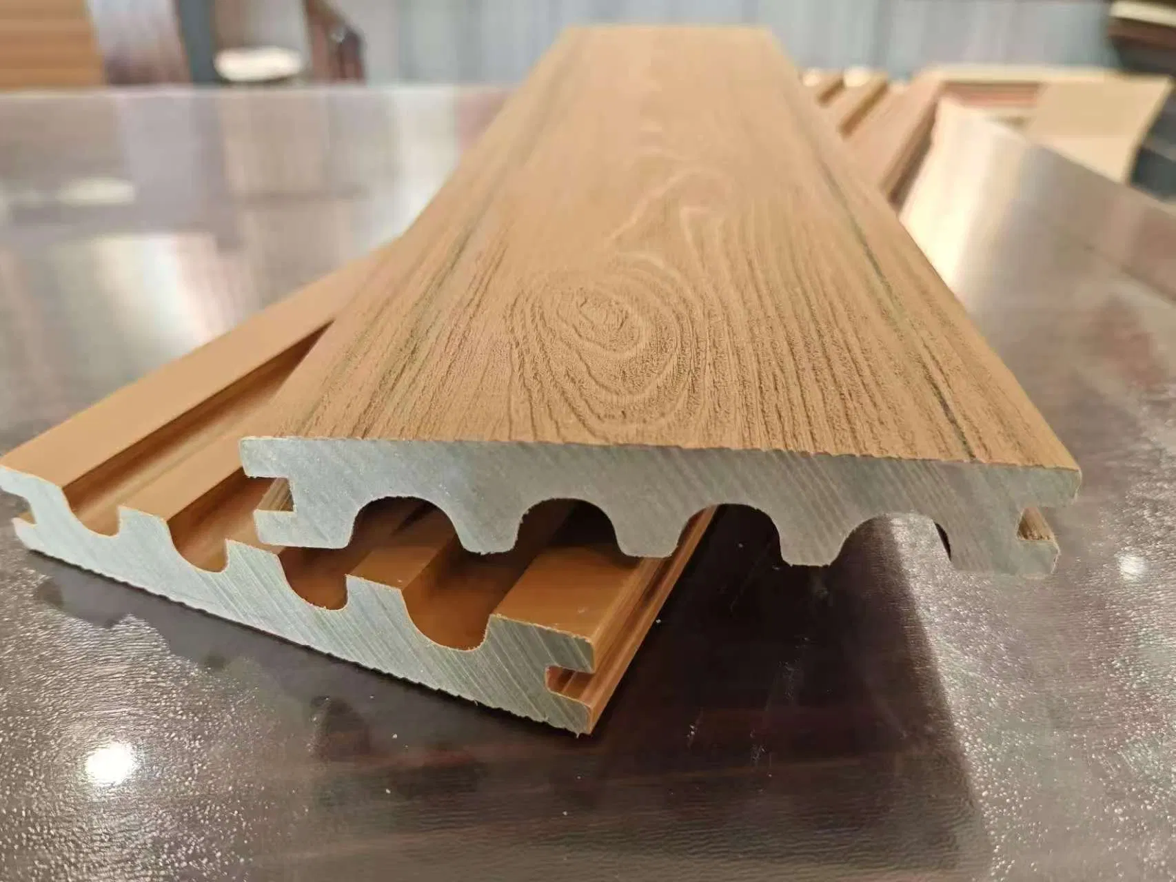 WPC Composite Flooring &amp; Railings: Fire-Resistant Grilles with Epoxy Resin Coating