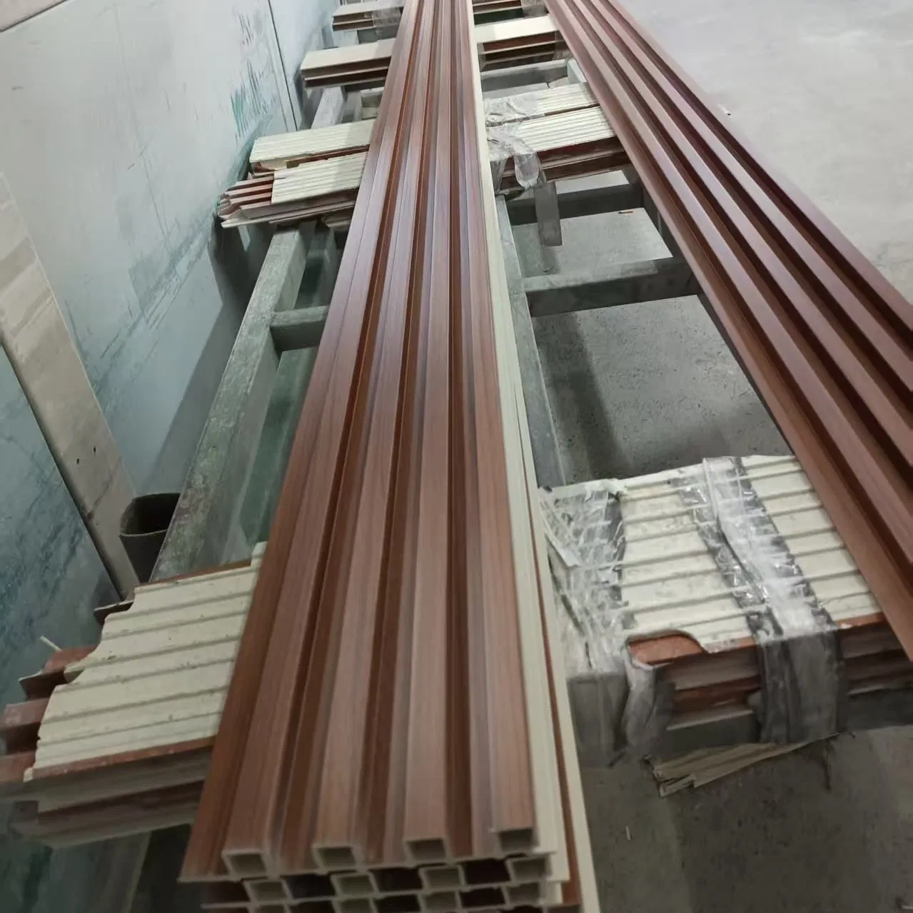 2026 Indoor Decorative PVC Wall Plastic WPC Fluted Fence Cladding Wall Panel