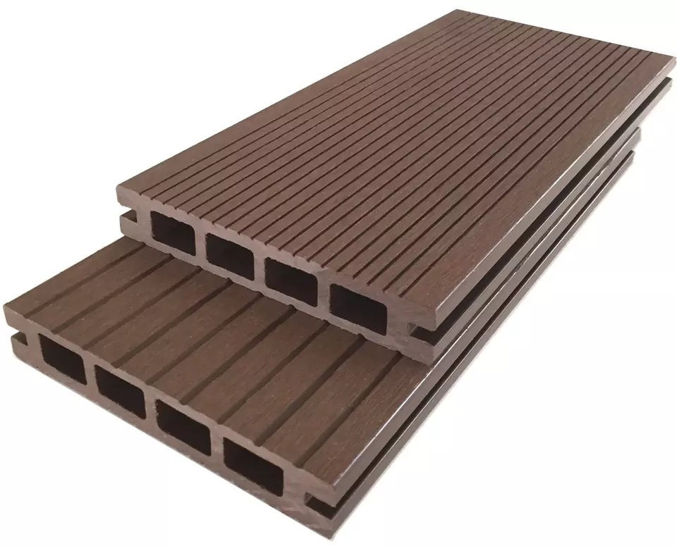 China Factory Decking 146*26mm Anti-Slip Swimming Pool WPC Decking