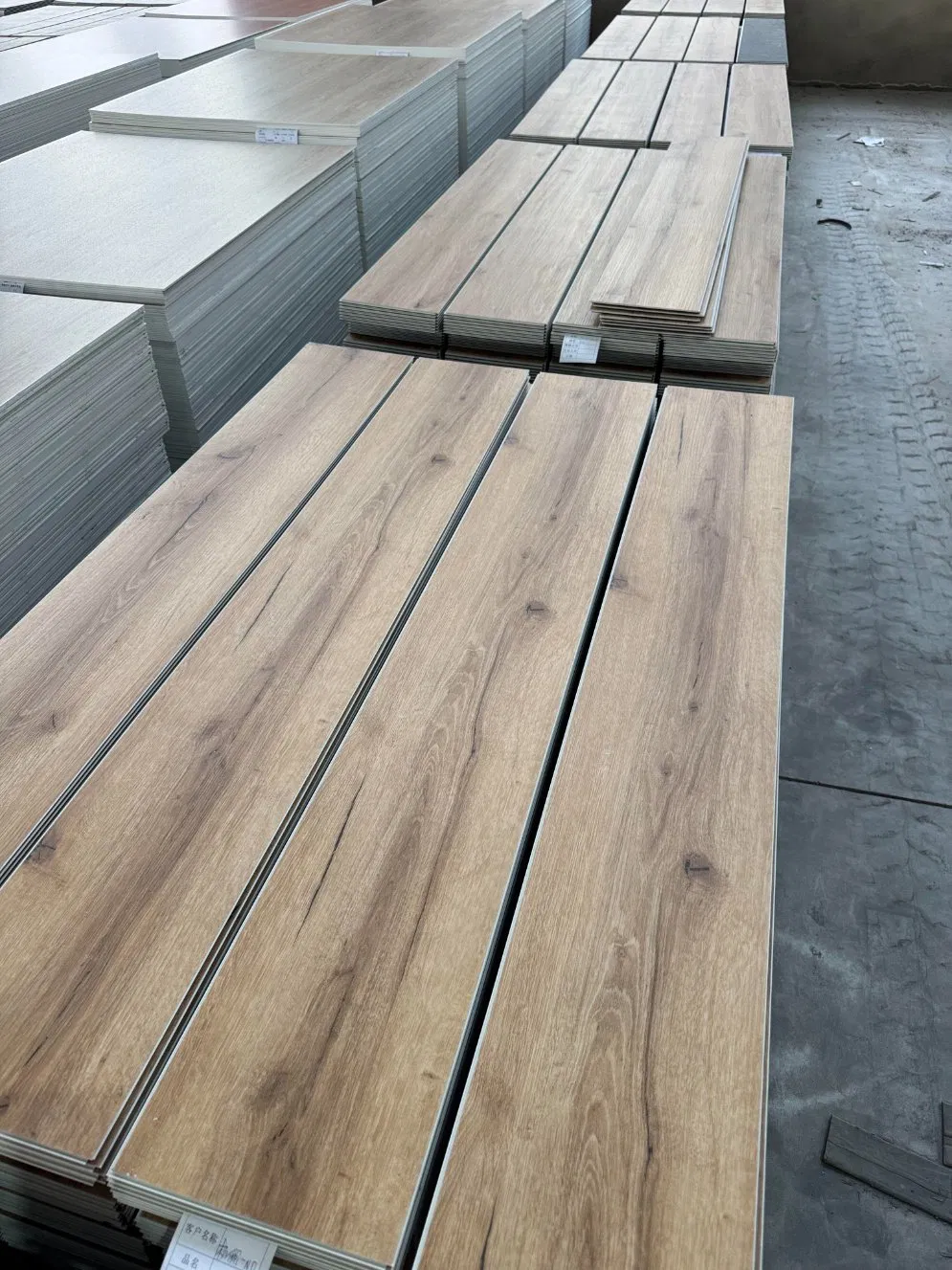 Waterproof Indoor 4mm/5mm/6mm PVC/WPC/Lvp/Lvt/Spc/Vinyl Floor/Flooring