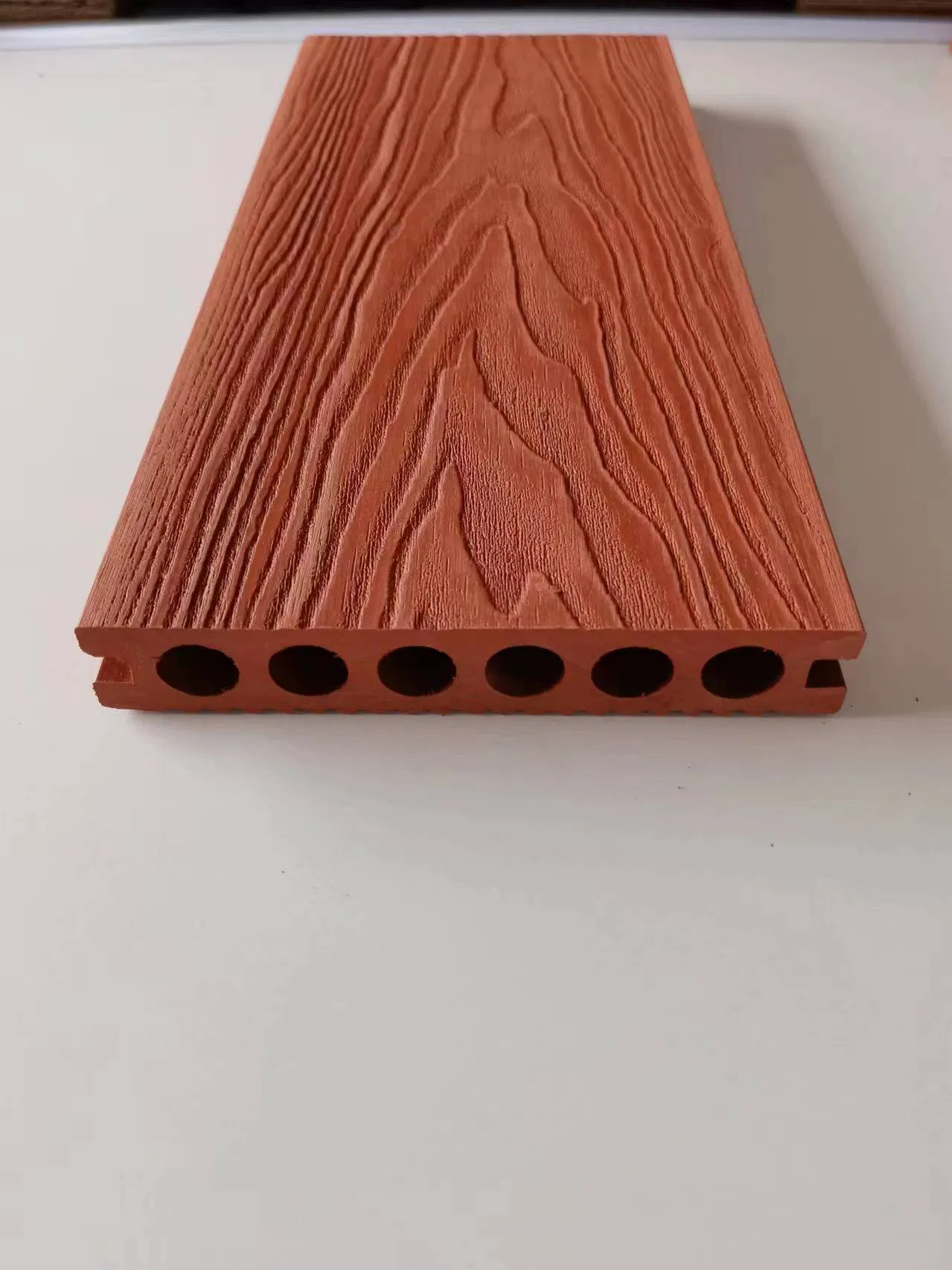 Anti-Slip Co-Extruded Surface WPC Decking for Poolside and Other Wet Areas