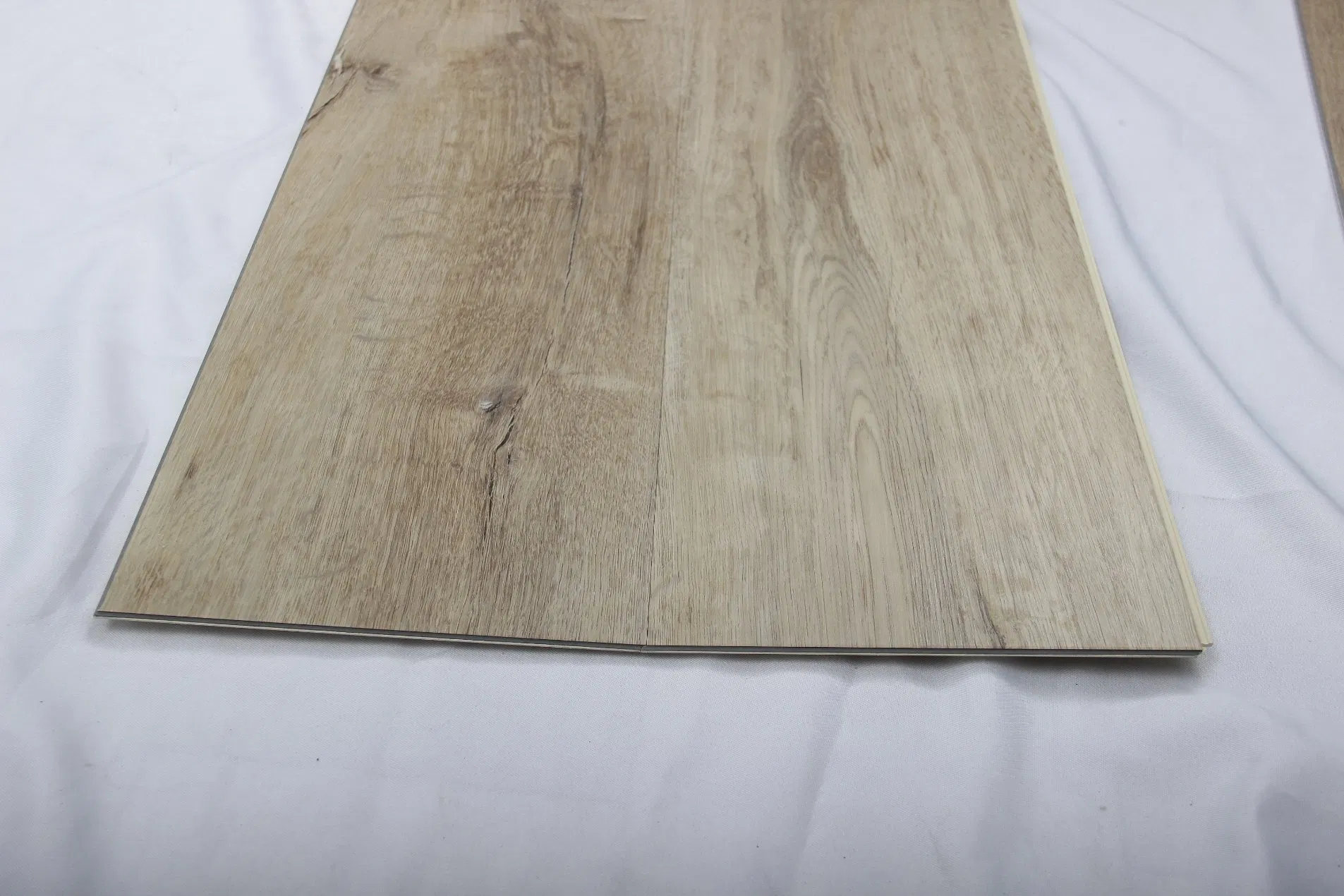 High Wear-Resistant 8mm Indoor Spc Waterproof Interlocking Fireproof WPC Vinyl PVC Tiles Flooring for Interior Decoration