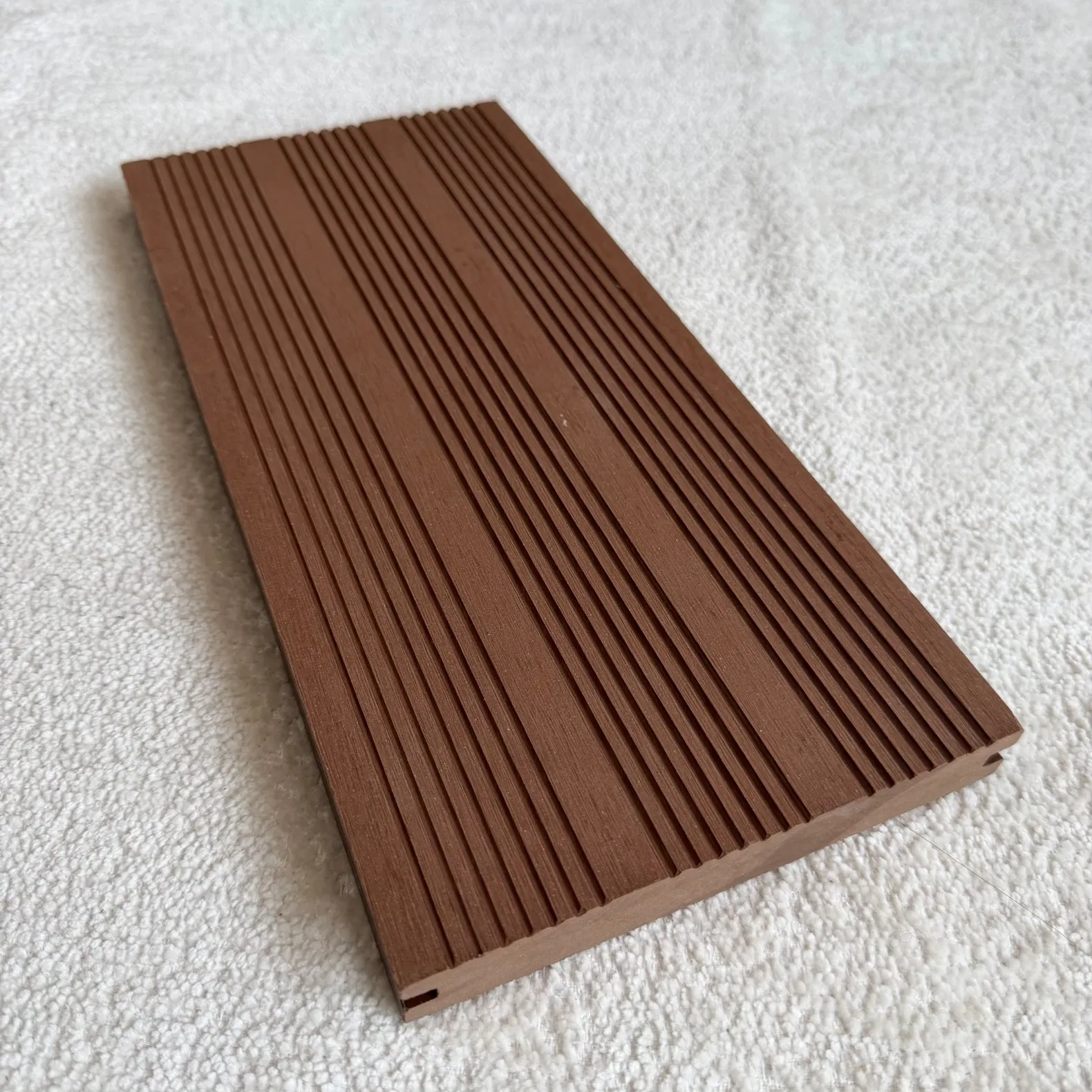 Solid WPC Decking 3D Wood Grain &amp; Grooved Outdoor Composite Flooring