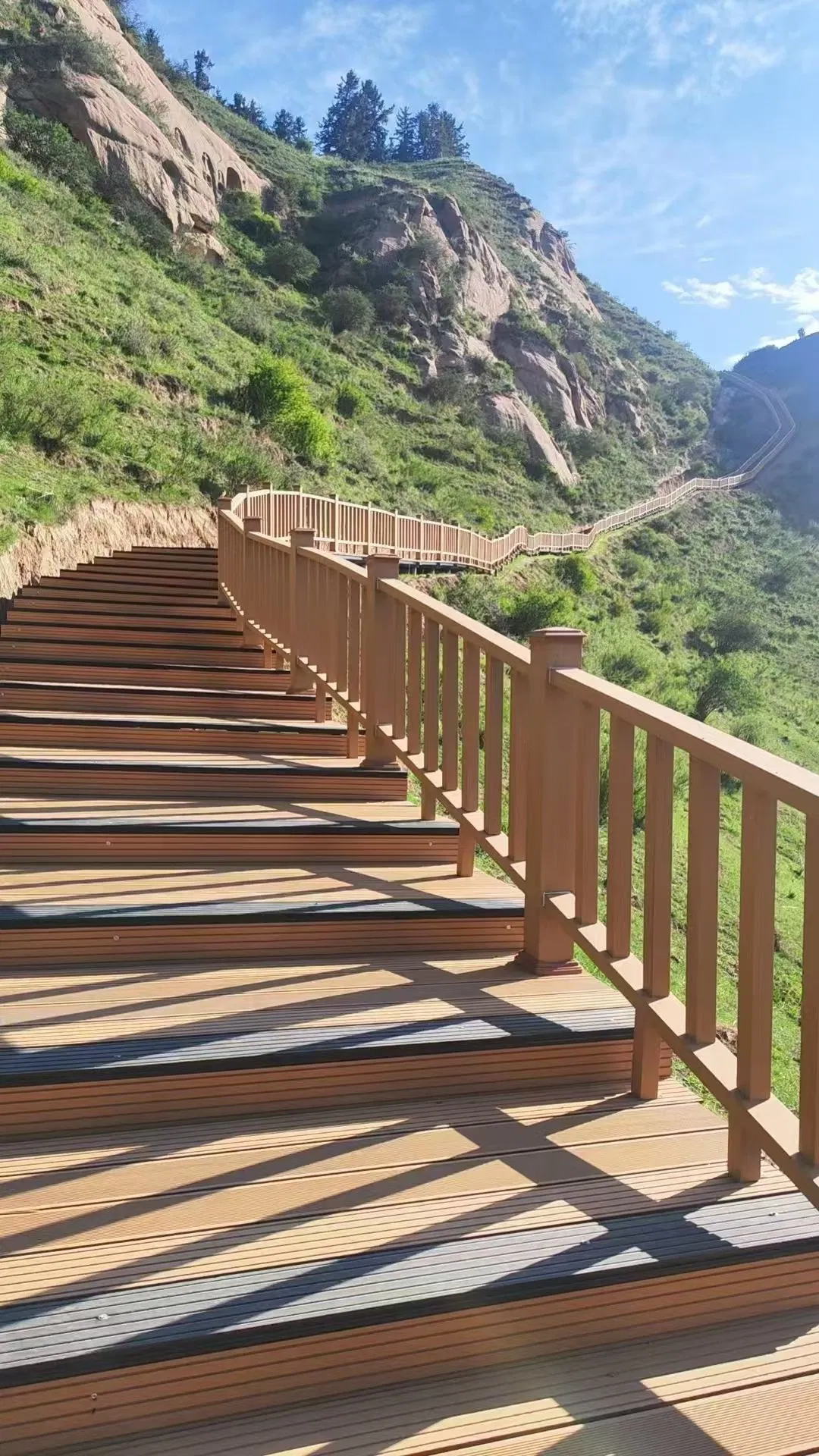 Outdoor Wood Plastic Composite Railing Hollow Exterior WPC Top Rial