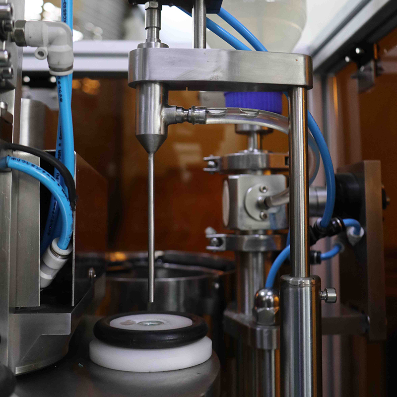 Auto High-accuracy Prefilled Veterinary Disposable Luer Lock Glass Syringe Pre Filling Machine
