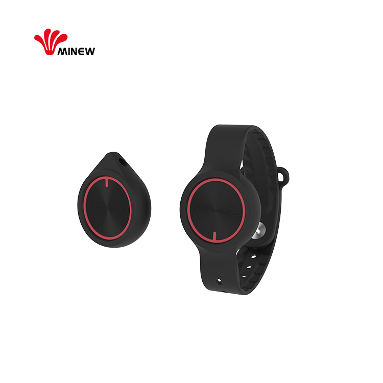 SoS emergency personal alarm bluetooth easy panic activation button wristband AOA BLE 5.1 / 5.0 Beacon