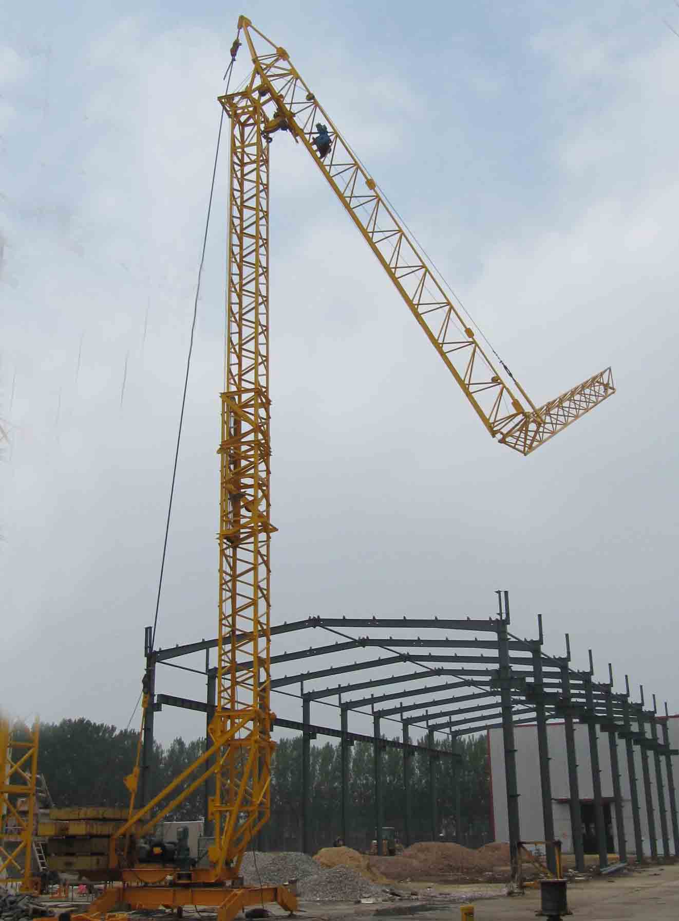 Self erected tower crane