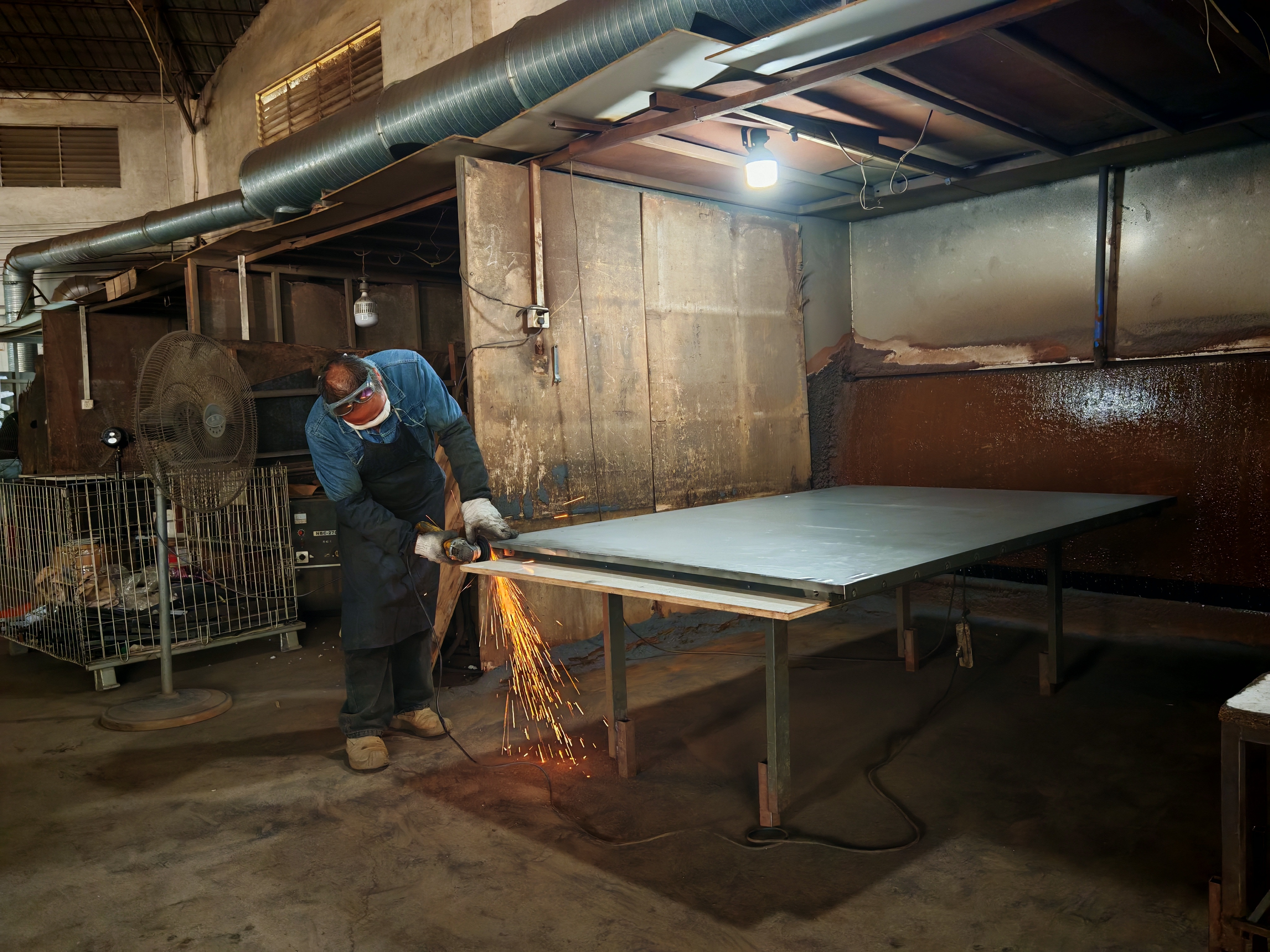 Welding finishing and grinding department