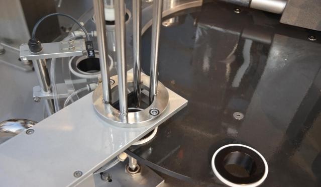 Small Automatic Rotary Powder Making Aluminium K Cup and Pod Filler Empty Nespresso Coffee Capsule Filling Sealing Machine