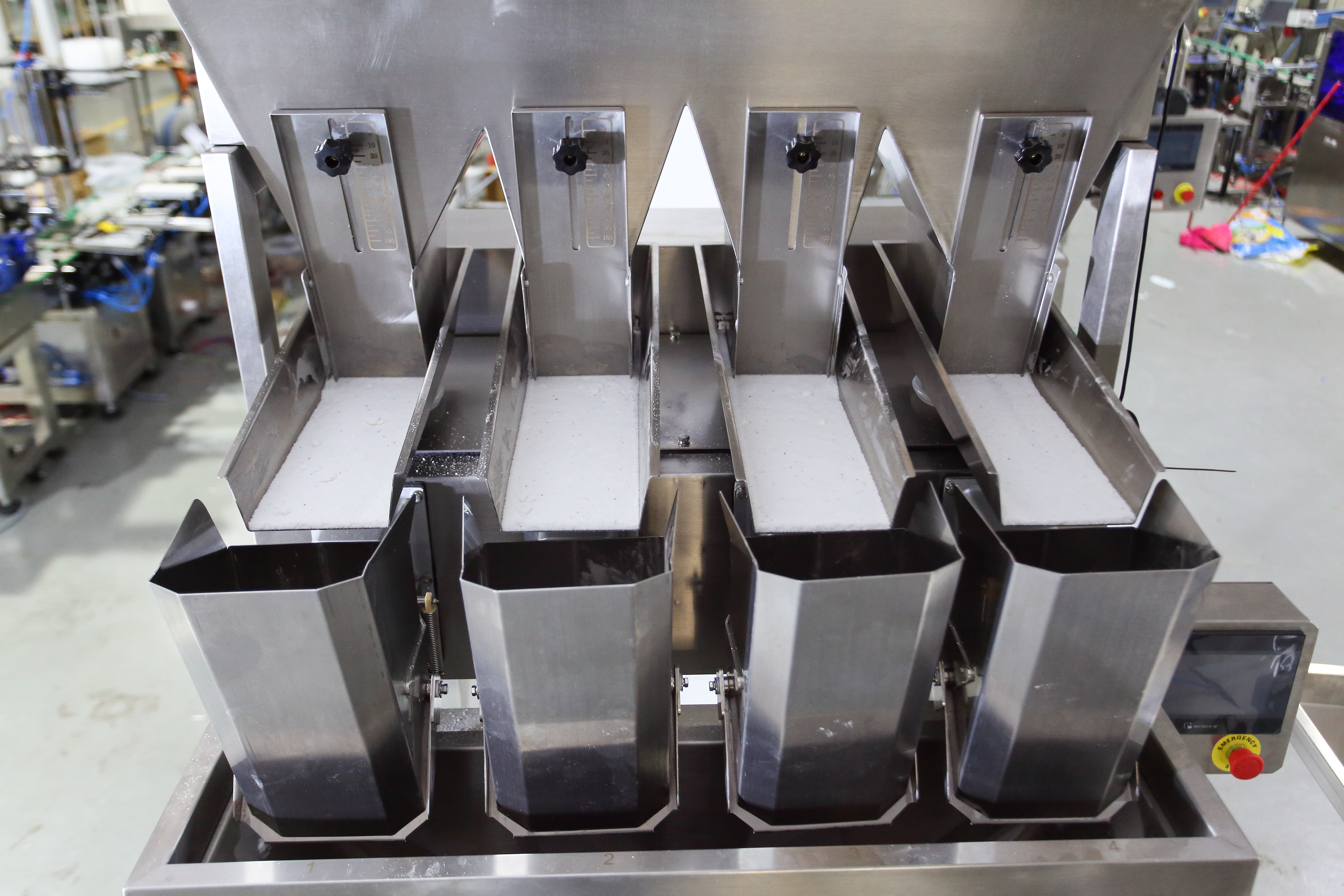 High Precision Linear Weighing Bottle Filler Bottle Packed Laundry Detergent Pods Capsules Filling Machine