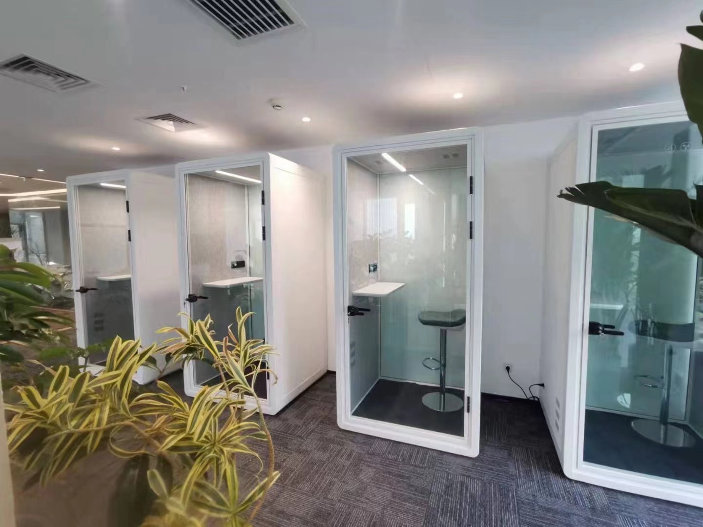 Hot Sale Portable Small Office Box Phone Booth Private Work Space Cabins Modular Removable Office Pod Easy To Install