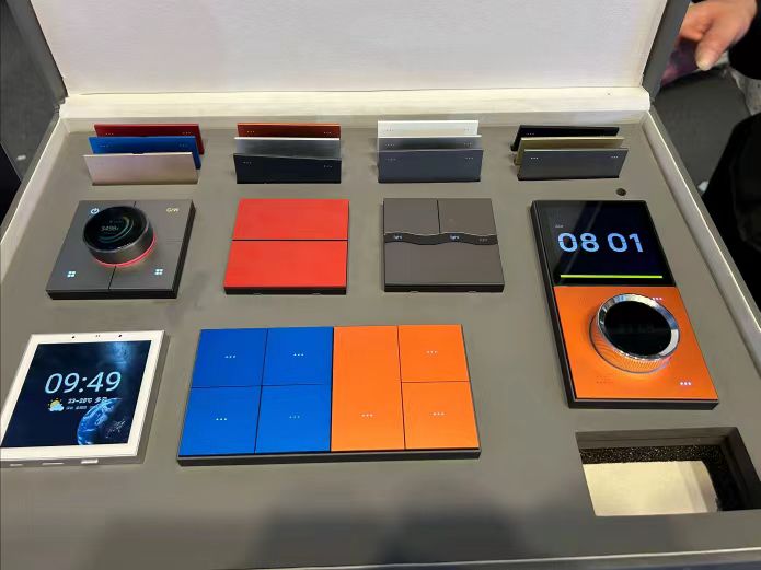 Tianlai Hotel Room Management System Showcase Tuya Smart Home Products Display Box