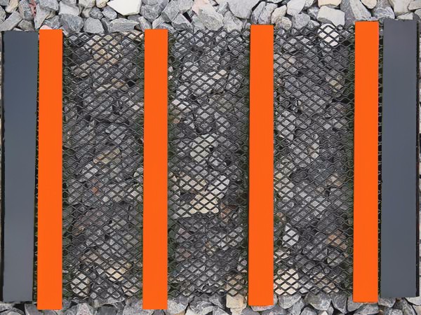 Self Cleaning Mesh Structure