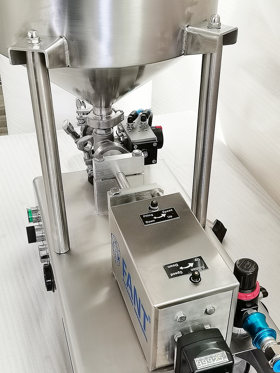 Prefilled Syringe Filling Machine