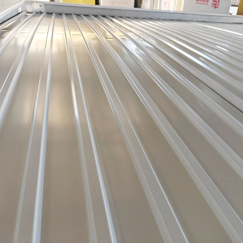 Rainproof and heat-insulating