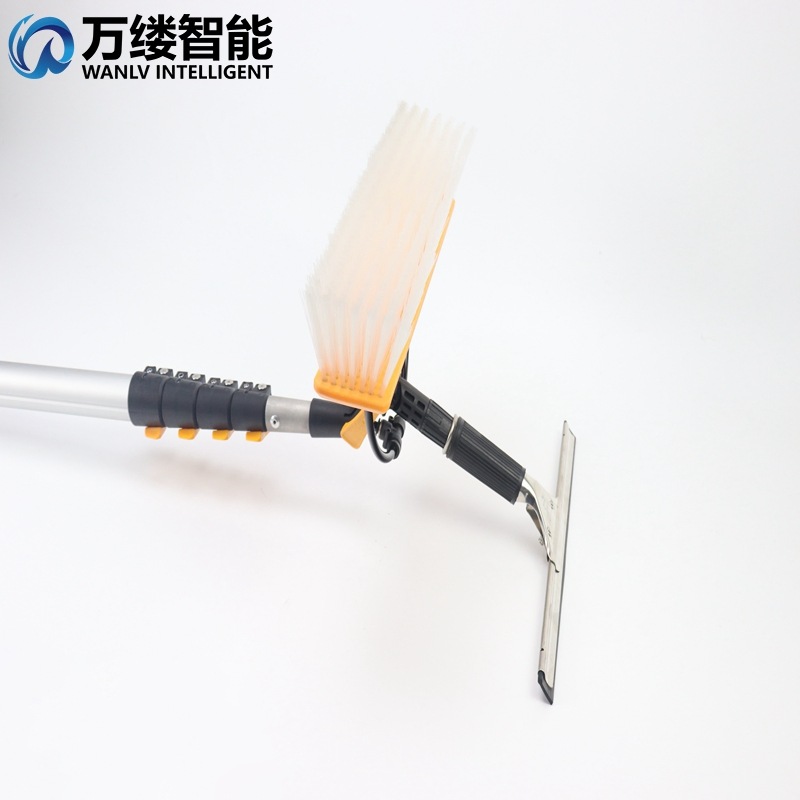 Connectable Tap or Pump Solar Panel Cleaning Brush for PV Plants Maintenance