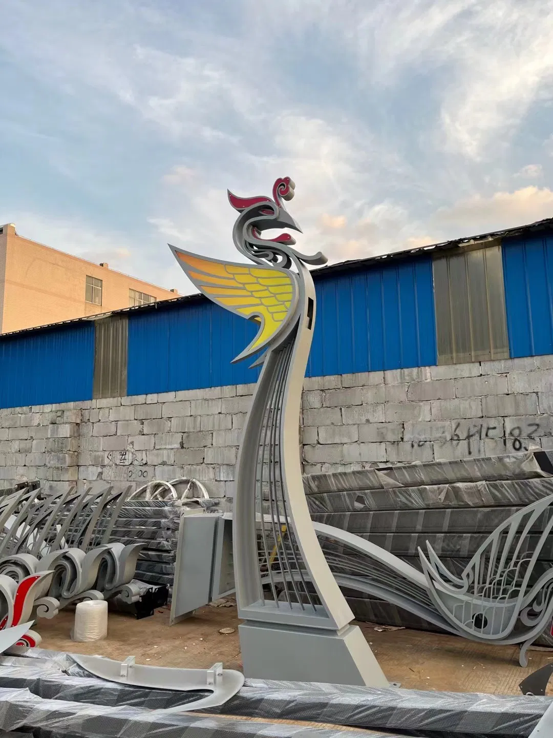 Efficient Outdoor Light Solutions with Adjustable Pole Heights for Streets