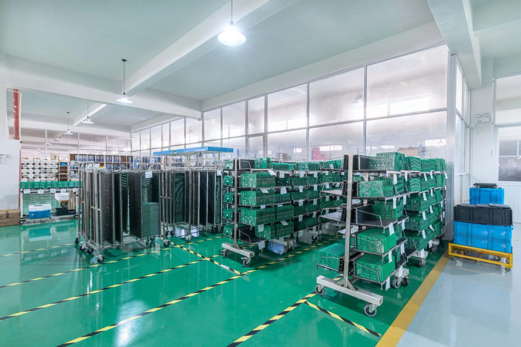 Folinn CE Certified 380V 220kw Variable Frequency Converter Water Pump Inverter Solar Water Pump Controller