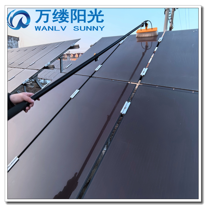 Water-Fed-Pole Solar Panel Cleaning Manual Brush with 4 Water-Jets and 120W DC-Water-Pump