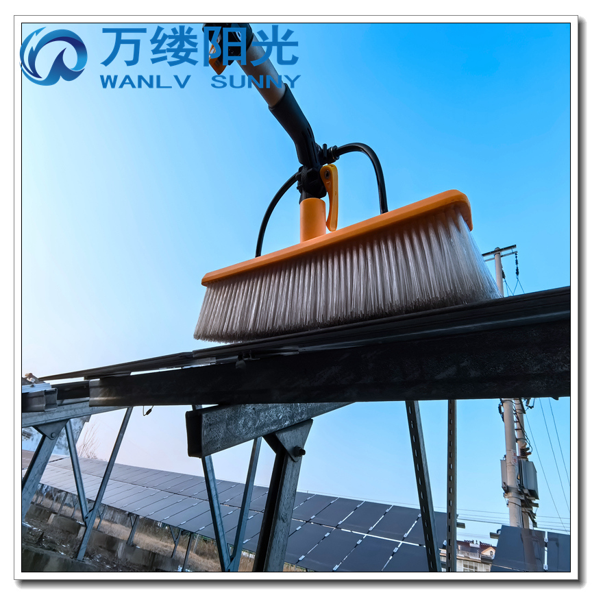 Extendable High-Altitude Cleaning Brush Water-Fed-Pole Solar Brush with Lifting-Pump