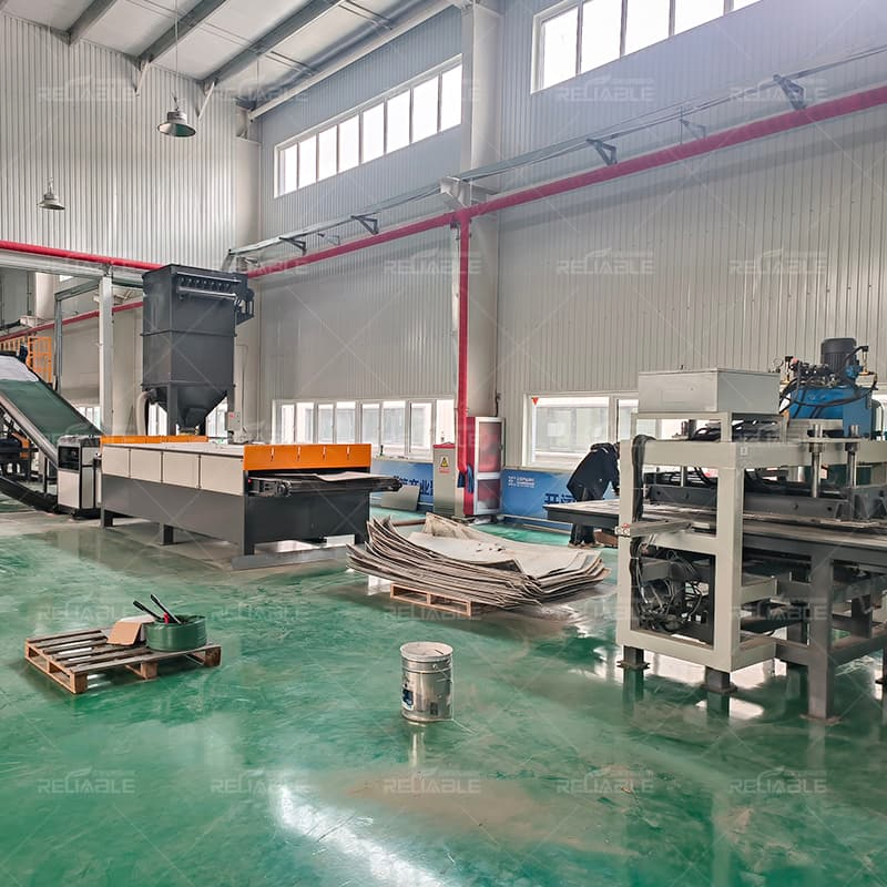 Full Automatic PV Solar Panel Recycling Machine High Recovery Rate Solar Module Recycling Equipment