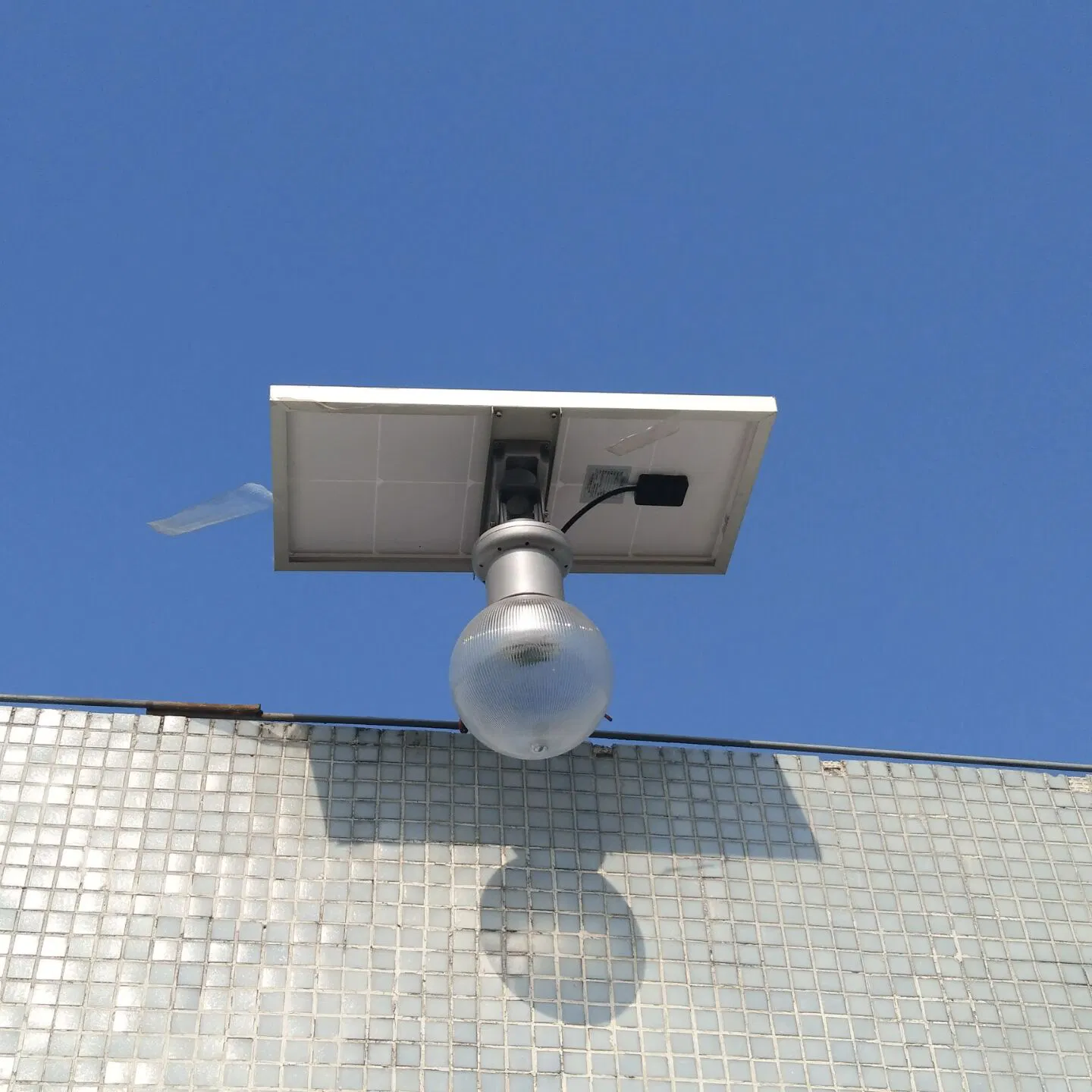 9W Outdoor Solar Powered LED Street Garden Lighting