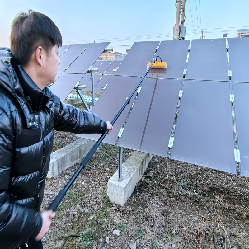 Elongated 9.0-Meter Handle Solar Panel Cleaning Brush Connected to Water Pump