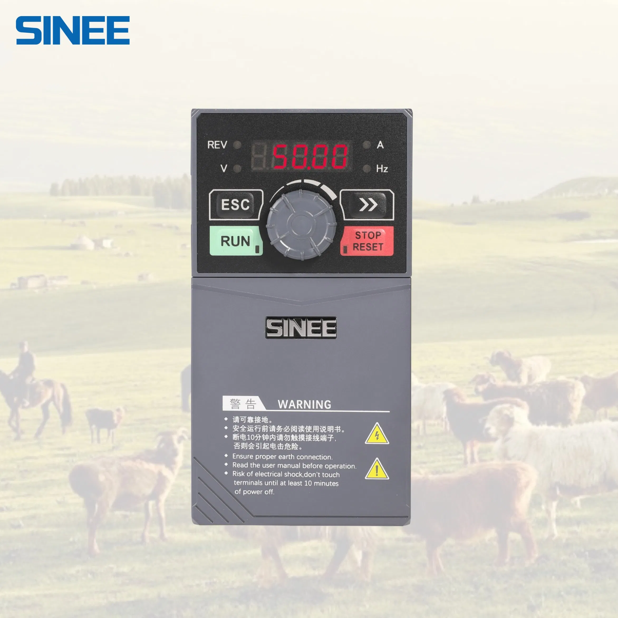 2.2kw 5HP AC/DC Auto Switch Hybrid Solar Water Pump Controller Customized OEM / ODM