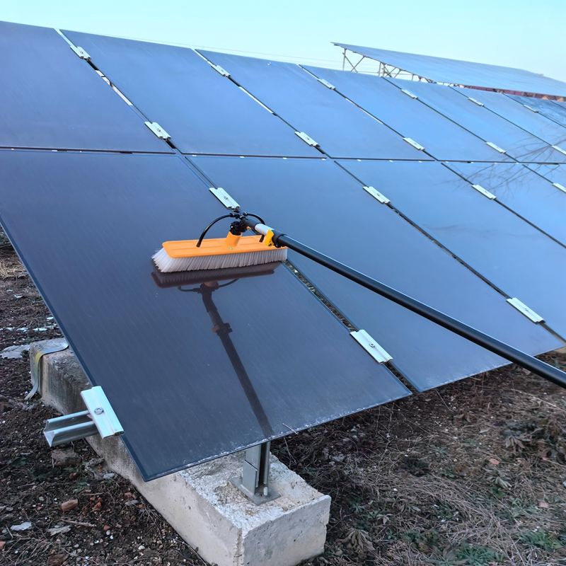 Factory Price Solar Panel Cleaning Brush with Carbon Fiber Handle and Pump
