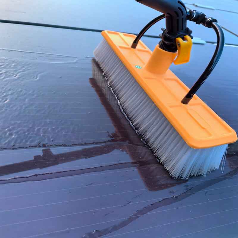 Ideal Solar Panel Cleaning Tool Manual Spray Cleaning Brush with Water Pump