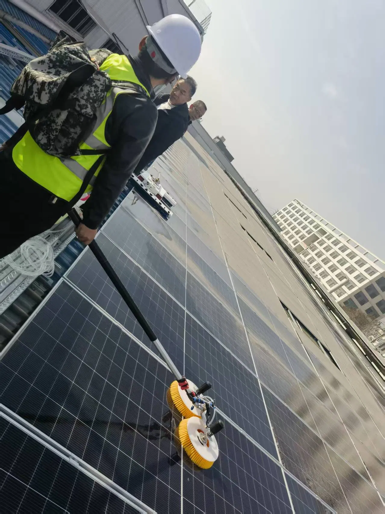 Solar Panel Cleaning Tools Dual Disc Cleaning Brush with Telescopic Rod and Pump