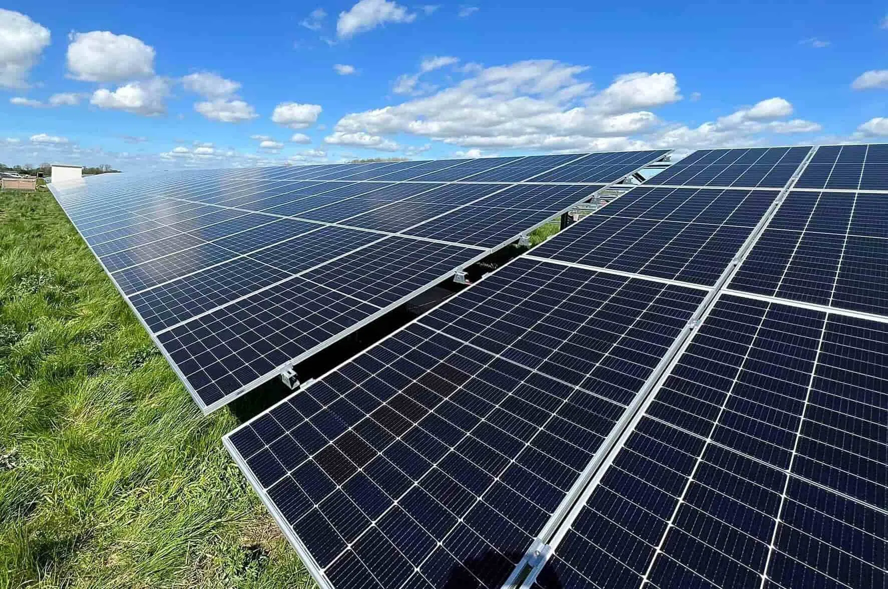 Solar Monocrystalline Silicon Solar Pump for Agricultural Irrigation Using Solar Energy System