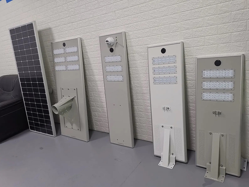 Outdoor Residential All in One 60W Integrated Solar Street Light with Pole